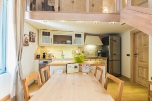 Kitchen/Living Room Table